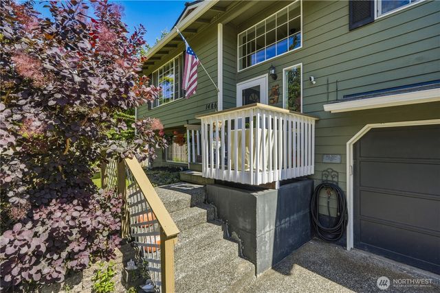 1486 Pilchuck Drive, Camano Island, WA 98282