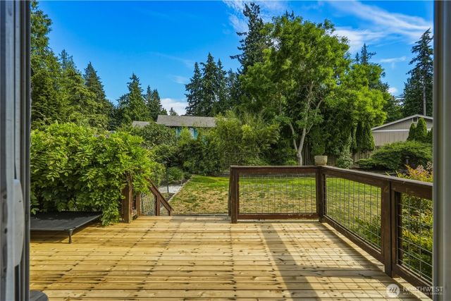 1486 Pilchuck Drive, Camano Island, WA 98282