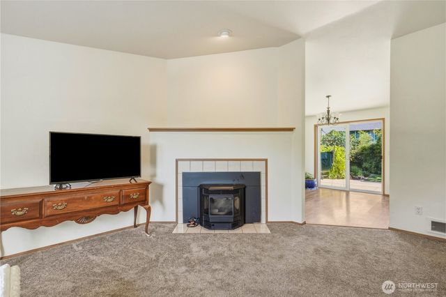 1486 Pilchuck Drive, Camano Island, WA 98282