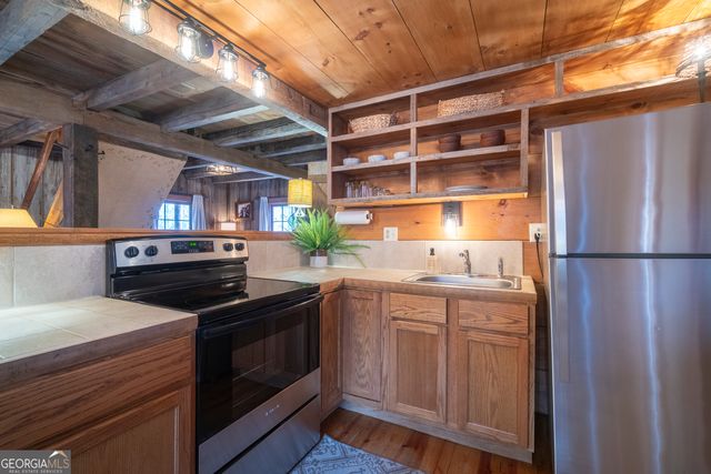 239 Pebble Lane, Cleveland, GA 30528