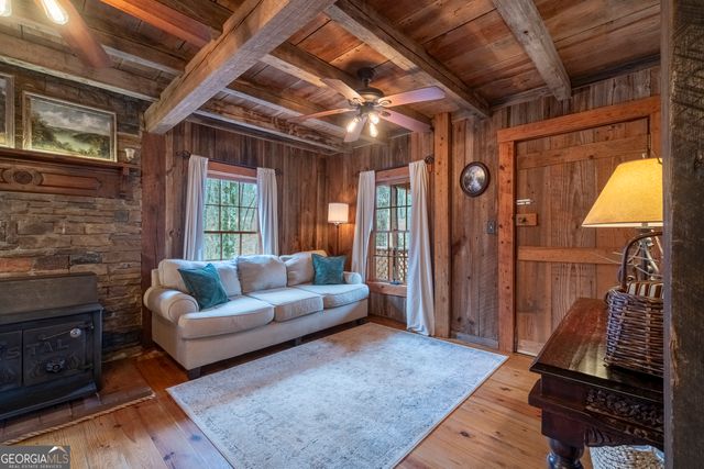 239 Pebble Lane, Cleveland, GA 30528