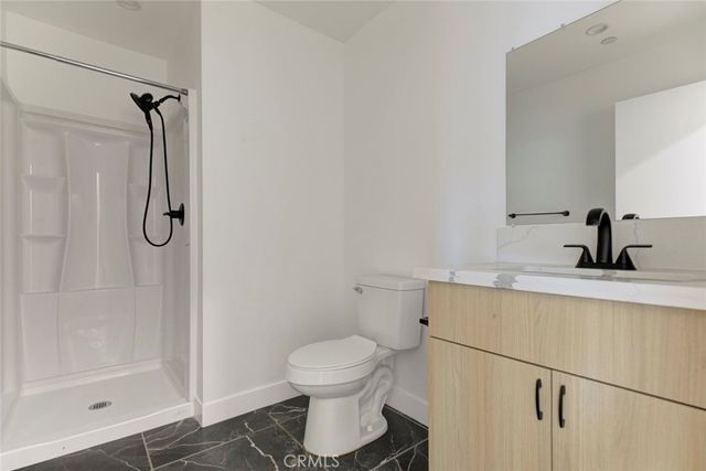 5650 Cartwright, North Hollywood, CA 91601