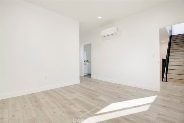 5650 Cartwright, North Hollywood, CA 91601