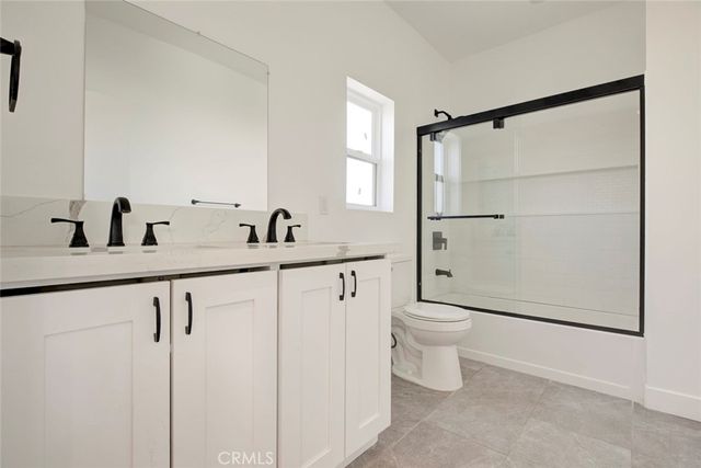 5650 Cartwright, North Hollywood, CA 91601