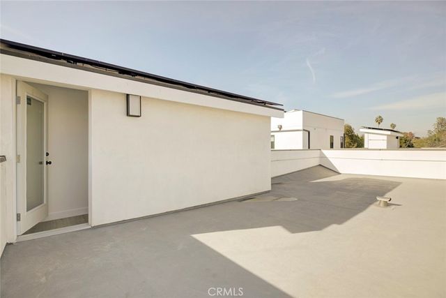 5650 Cartwright, North Hollywood, CA 91601