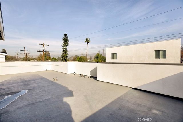 5650 Cartwright, North Hollywood, CA 91601