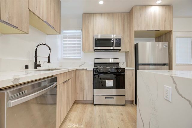 5650 Cartwright, North Hollywood, CA 91601