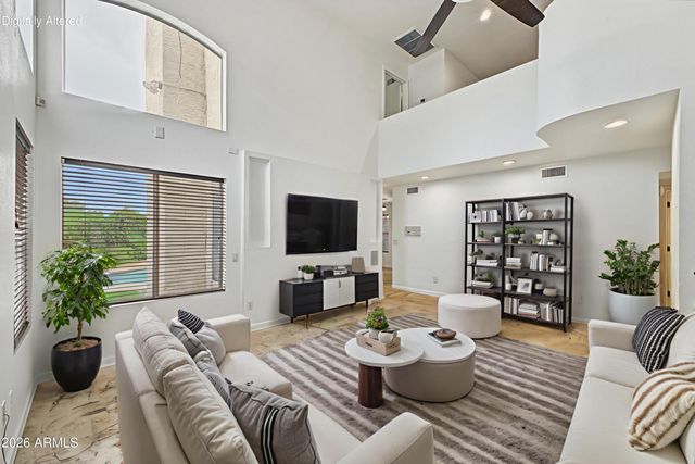 5003 W WIKIEUP Lane, Glendale, AZ 85308