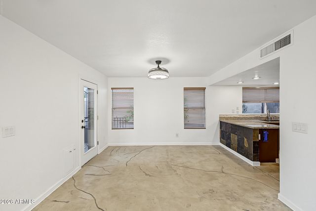 5003 W WIKIEUP Lane, Glendale, AZ 85308