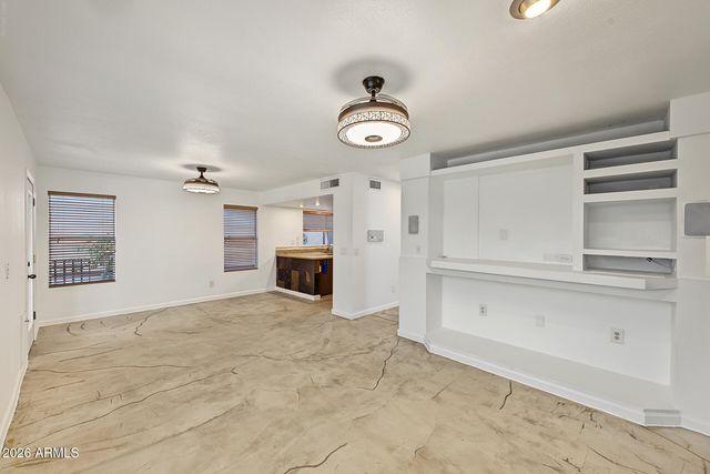 5003 W WIKIEUP Lane, Glendale, AZ 85308