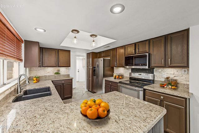 5003 W WIKIEUP Lane, Glendale, AZ 85308