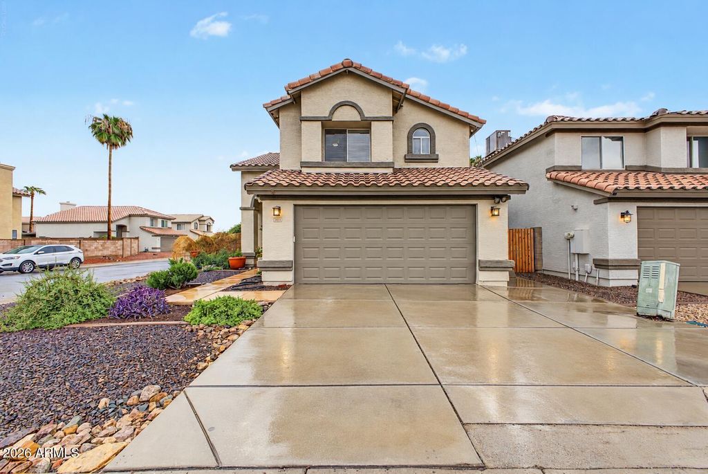5003 W WIKIEUP Lane, Glendale, AZ 85308