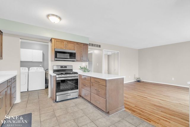 39476 Willmarth Street, Harrison Twp, MI 48045