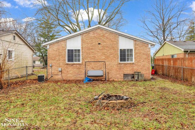 39476 Willmarth Street, Harrison Twp, MI 48045