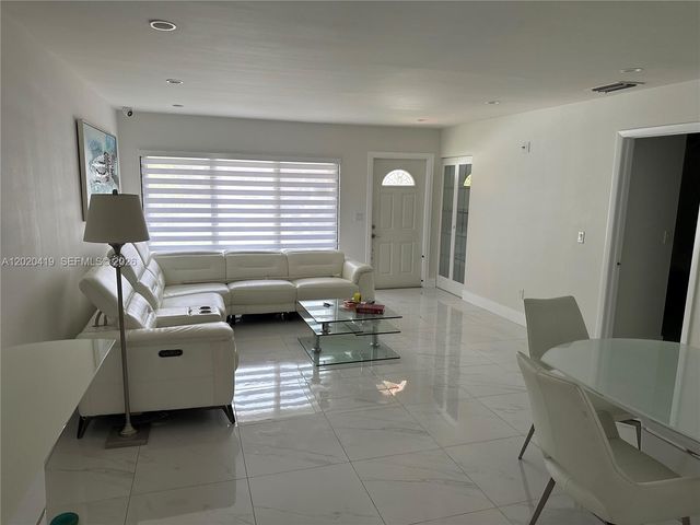 14944 SW 88th Ter, Miami, FL 33196