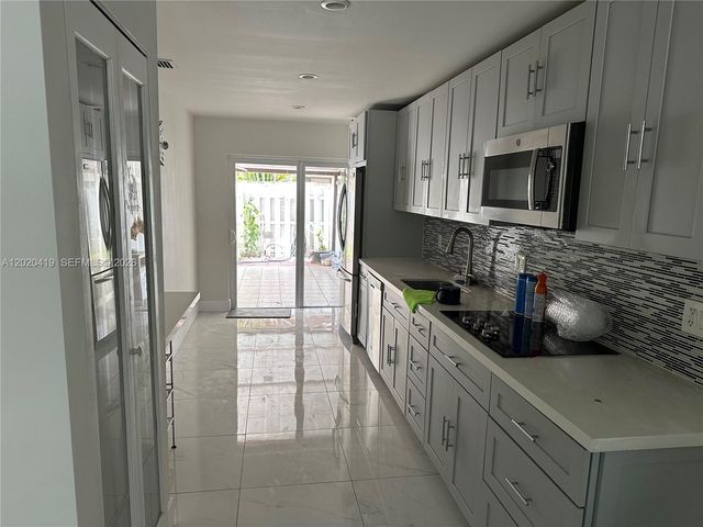 14944 SW 88th Ter, Miami, FL 33196
