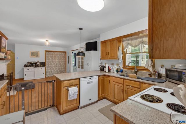 1619 PAYNES MILL RD, Troy, VA 22974