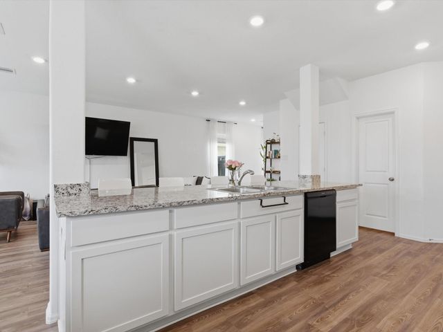 6215 Russett Elm Court, Houston, TX 77365