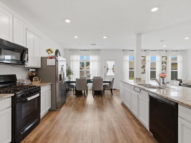 6215 Russett Elm Court, Houston, TX 77365