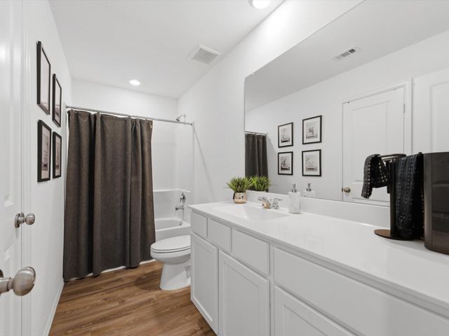 6215 Russett Elm Court, Houston, TX 77365