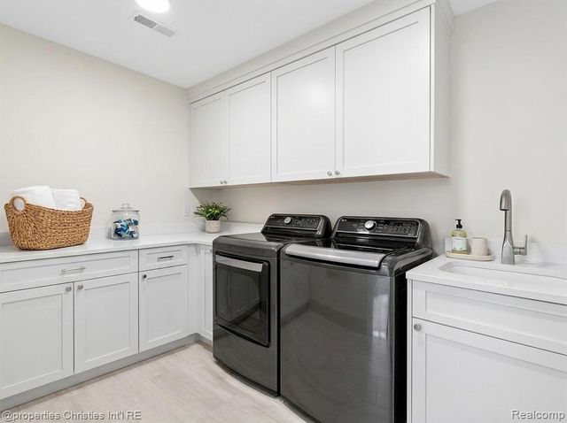 4375 Derry Road, Bloomfield Hills, MI 48302