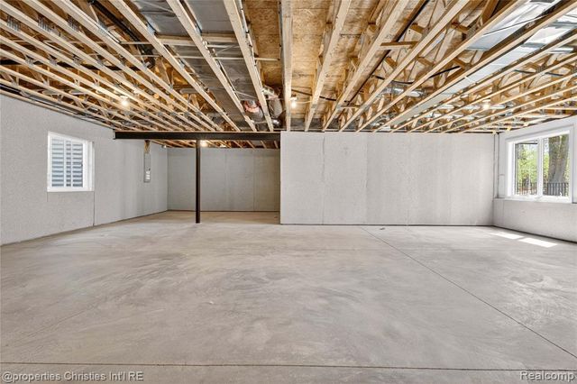 4375 Derry Road, Bloomfield Hills, MI 48302