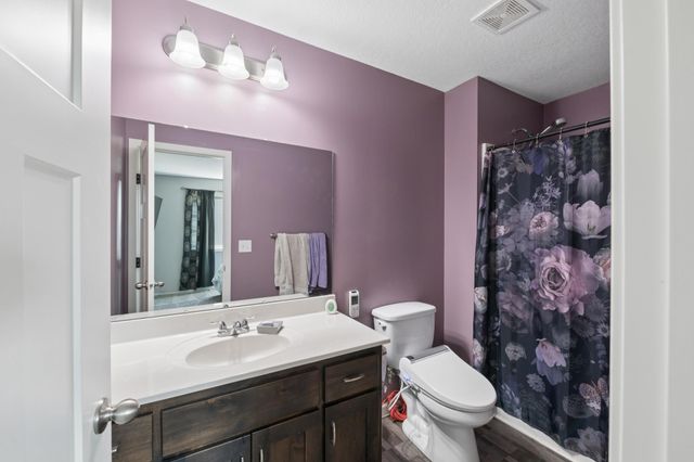 425 Eagle Street NW, Isanti, MN 55040