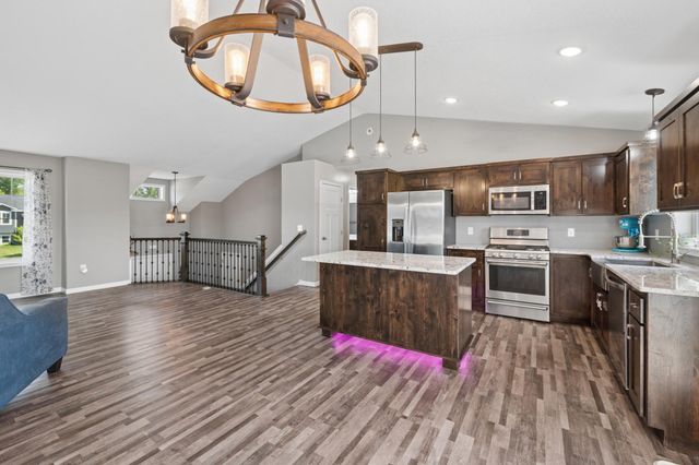 425 Eagle Street NW, Isanti, MN 55040
