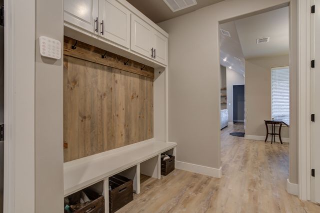 6952 101st Street, Lubbock, TX 79424