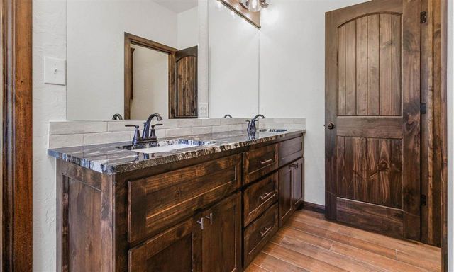 7354 NW Meers Porter Hill Rd, Lawton, OK 73507