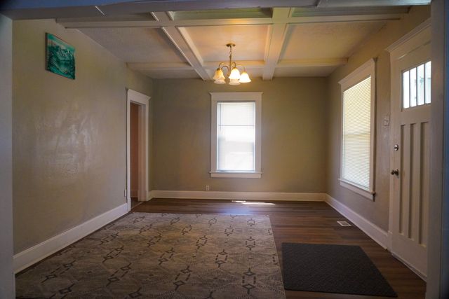 1230 W Atlantic Street, Springfield, MO 65803