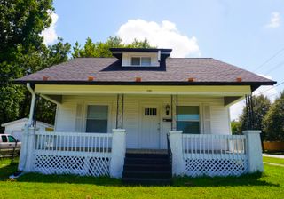 1230 W Atlantic Street, Springfield, MO 65803