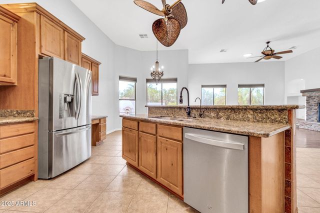 20131 E CALLE DE FLORES --, Queen Creek, AZ 85142