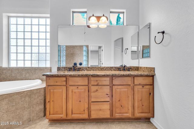 20131 E CALLE DE FLORES --, Queen Creek, AZ 85142