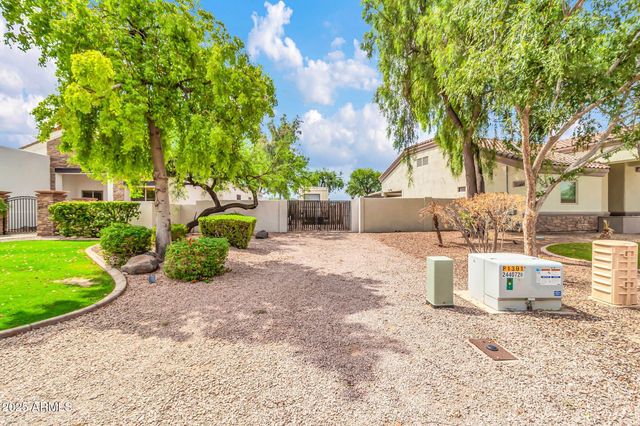 20131 E CALLE DE FLORES --, Queen Creek, AZ 85142