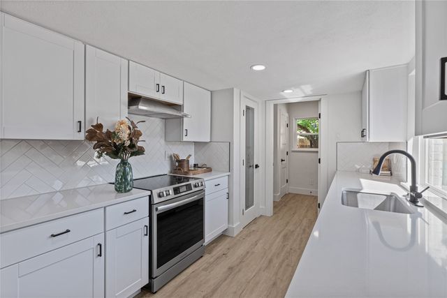 8617 Baumgarten Drive, Dallas, TX 75228