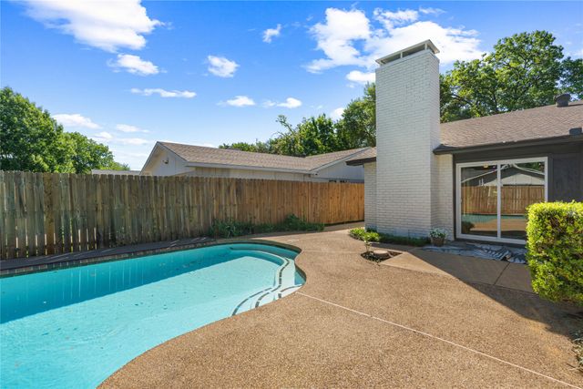 8617 Baumgarten Drive, Dallas, TX 75228