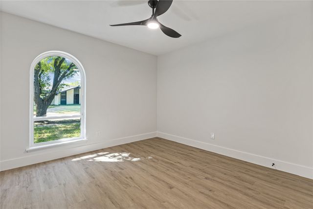 8617 Baumgarten Drive, Dallas, TX 75228