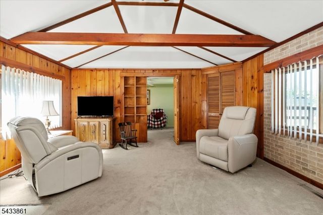 58 Tamarack Trl, Hardyston Twp., NJ 07460