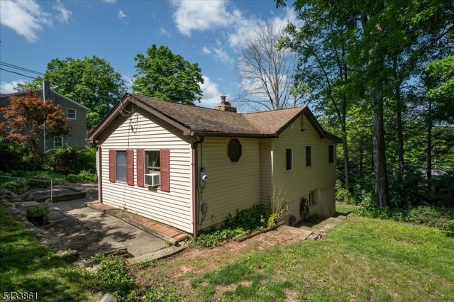 58 Tamarack Trl, Hardyston Twp., NJ 07460