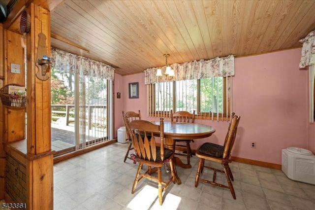 58 Tamarack Trl, Hardyston Twp., NJ 07460