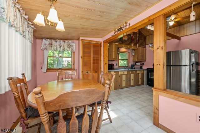 58 Tamarack Trl, Hardyston Twp., NJ 07460