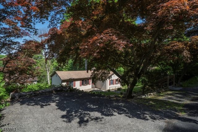 58 Tamarack Trl, Hardyston Twp., NJ 07460