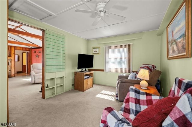 58 Tamarack Trl, Hardyston Twp., NJ 07460