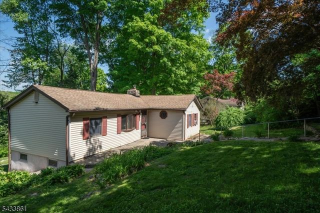 58 Tamarack Trl, Hardyston Twp., NJ 07460