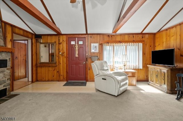 58 Tamarack Trl, Hardyston Twp., NJ 07460