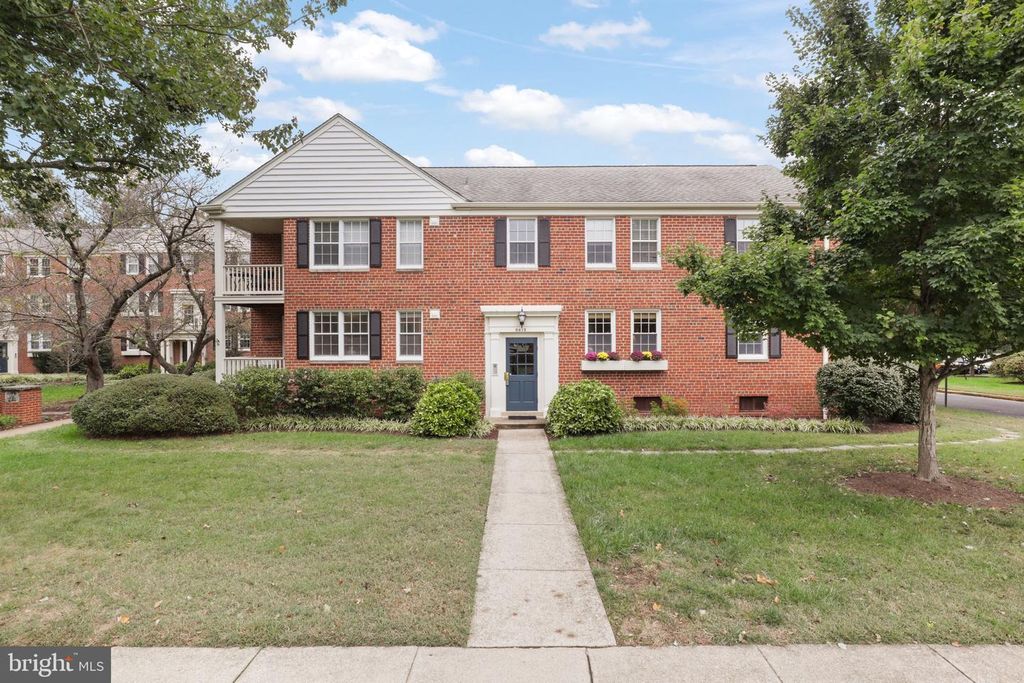 6613 E WAKEFIELD DR #A1, Alexandria, VA 22307