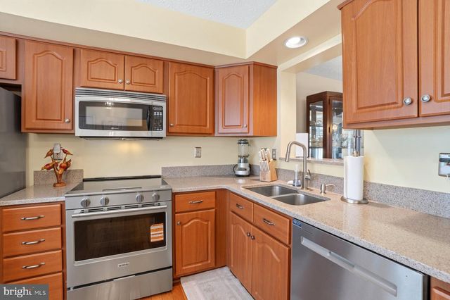 8016 BRIGHTLIGHT PL, Ellicott City, MD 21043