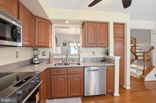 8016 BRIGHTLIGHT PL, Ellicott City, MD 21043