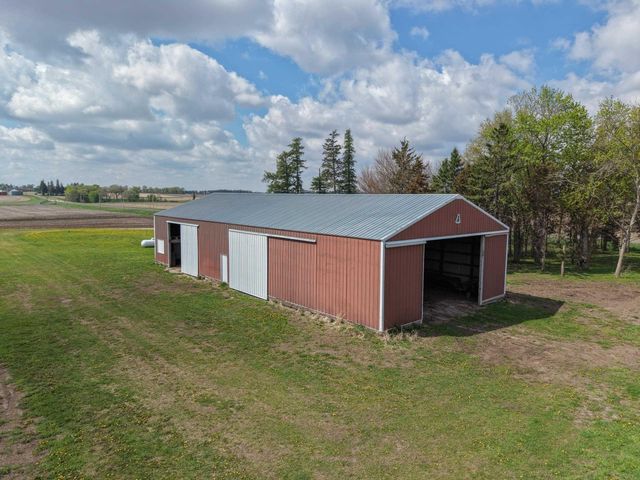 329 Wren Avenue, Ackley, IA 50601